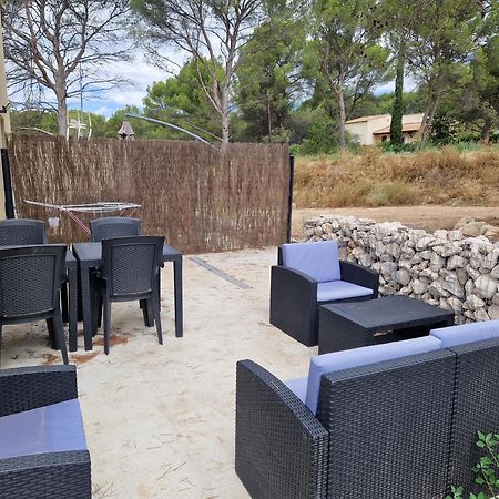 Bel Appartement Duplex Ventabren Bagian luar foto
