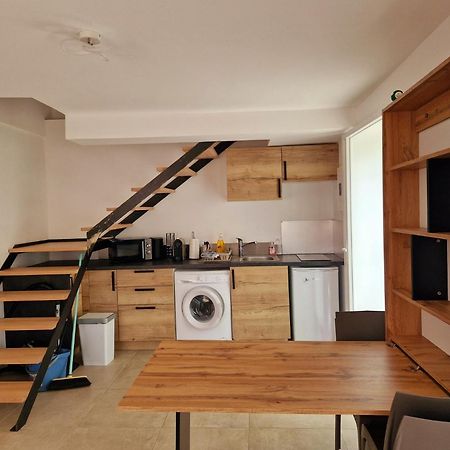 Bel Appartement Duplex Ventabren Bagian luar foto
