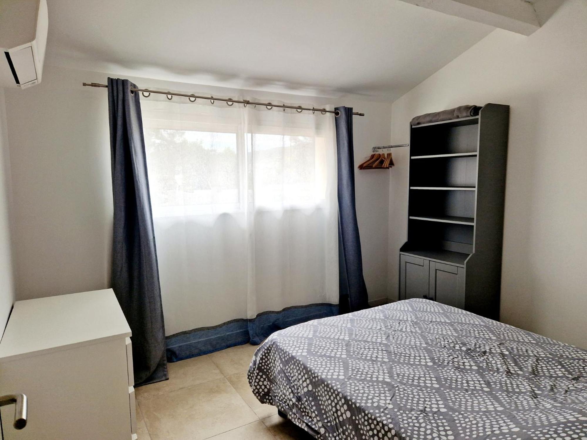 Bel Appartement Duplex Ventabren Bagian luar foto