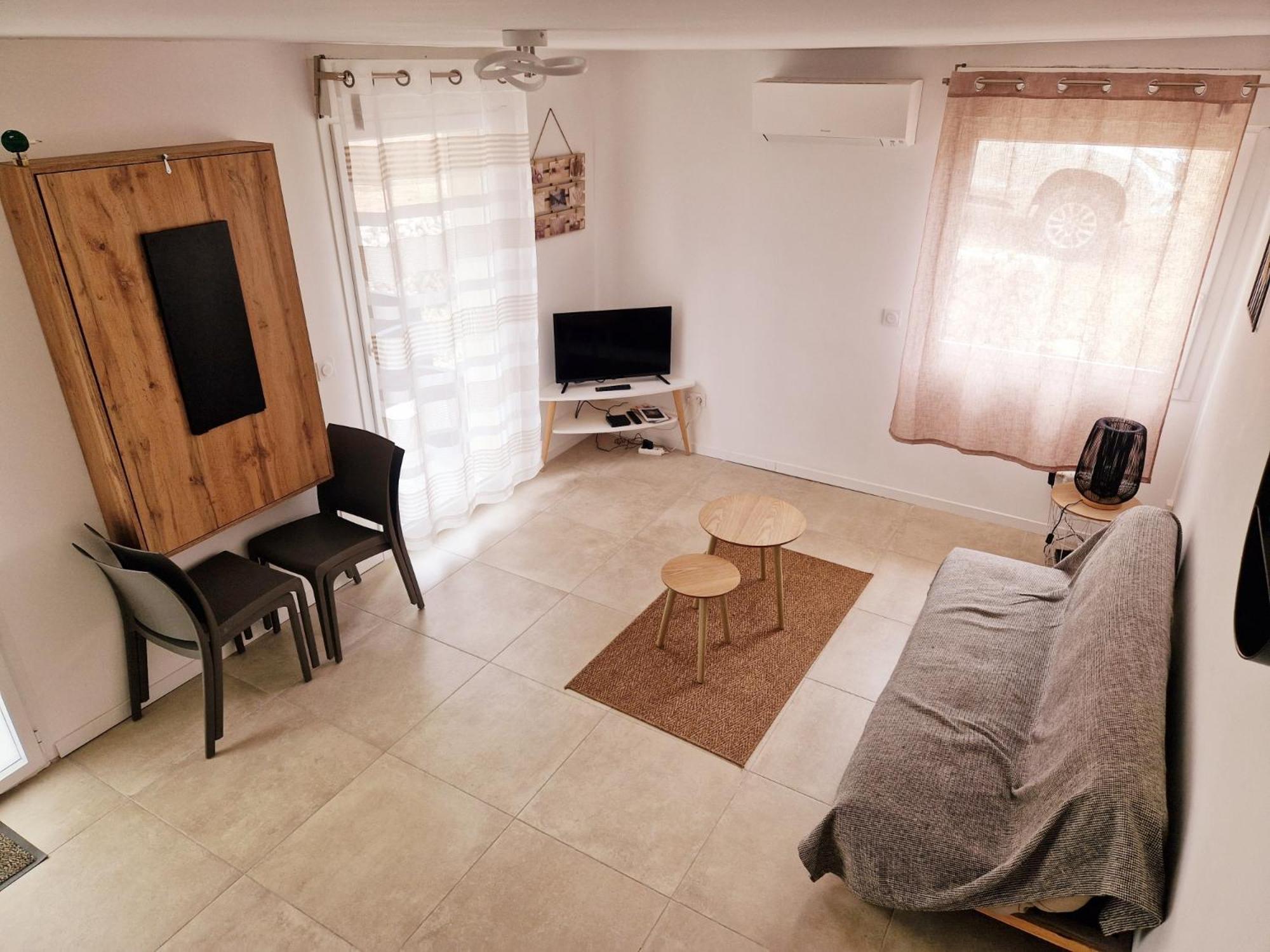 Bel Appartement Duplex Ventabren Bagian luar foto